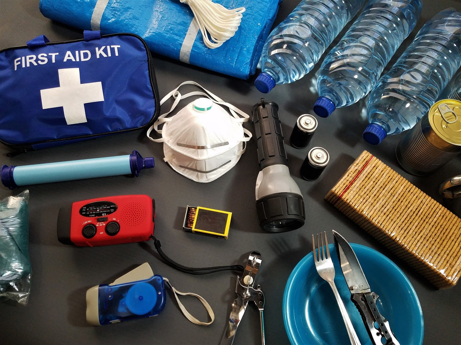 How To  Make An Earthquake Survival Kit